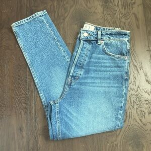 We The Free Zuri Ultra High Waist Ankle Mom Jeans Size 31